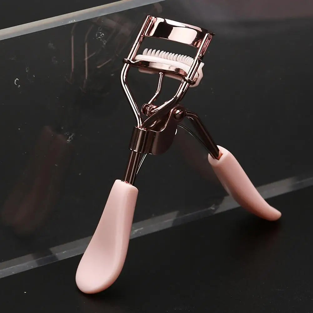 Curved Handle Eyelash Curler Tweezers Gentle on Lashes Long-Lasting Curling Cosmetic Tool for Eye Makeup