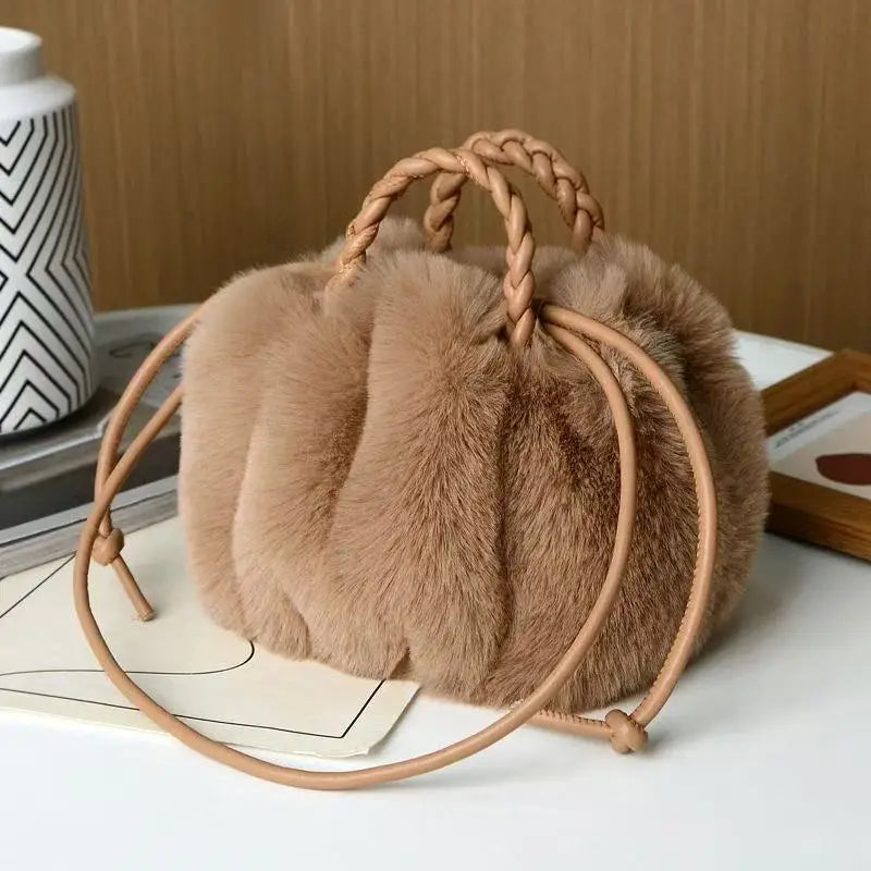 Cute Pumpkin Bag 2025 Autumn And Winter New Fashion Cloud Crossbody Bag Niche Design Sweet Girl Handbag