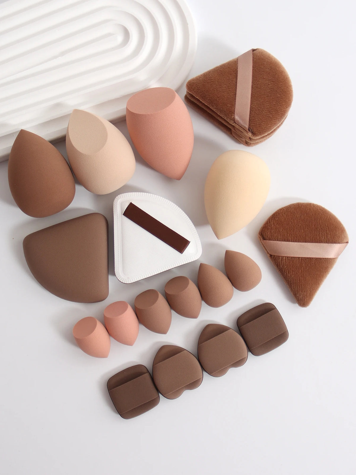 20 Pcs Pink Makeup Sponge and Makeup Puff Set Suitable for Face Cream and Powder Concealer Powder Makeup Machine